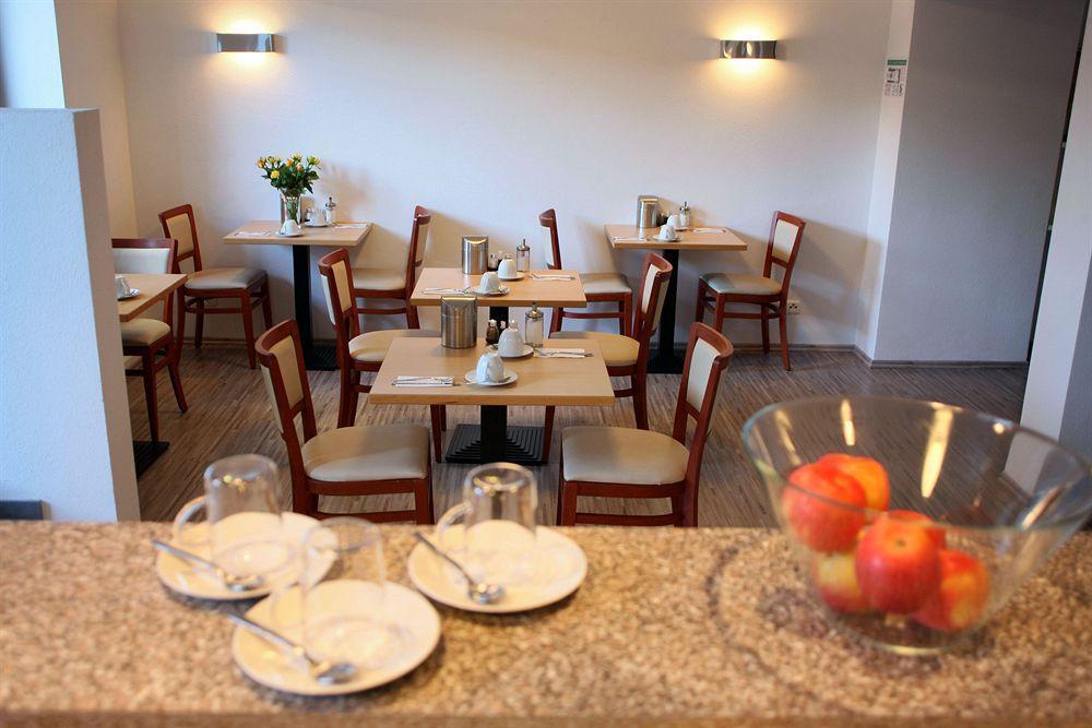 Fair Hotel Moenchengladbach City Екстериор снимка