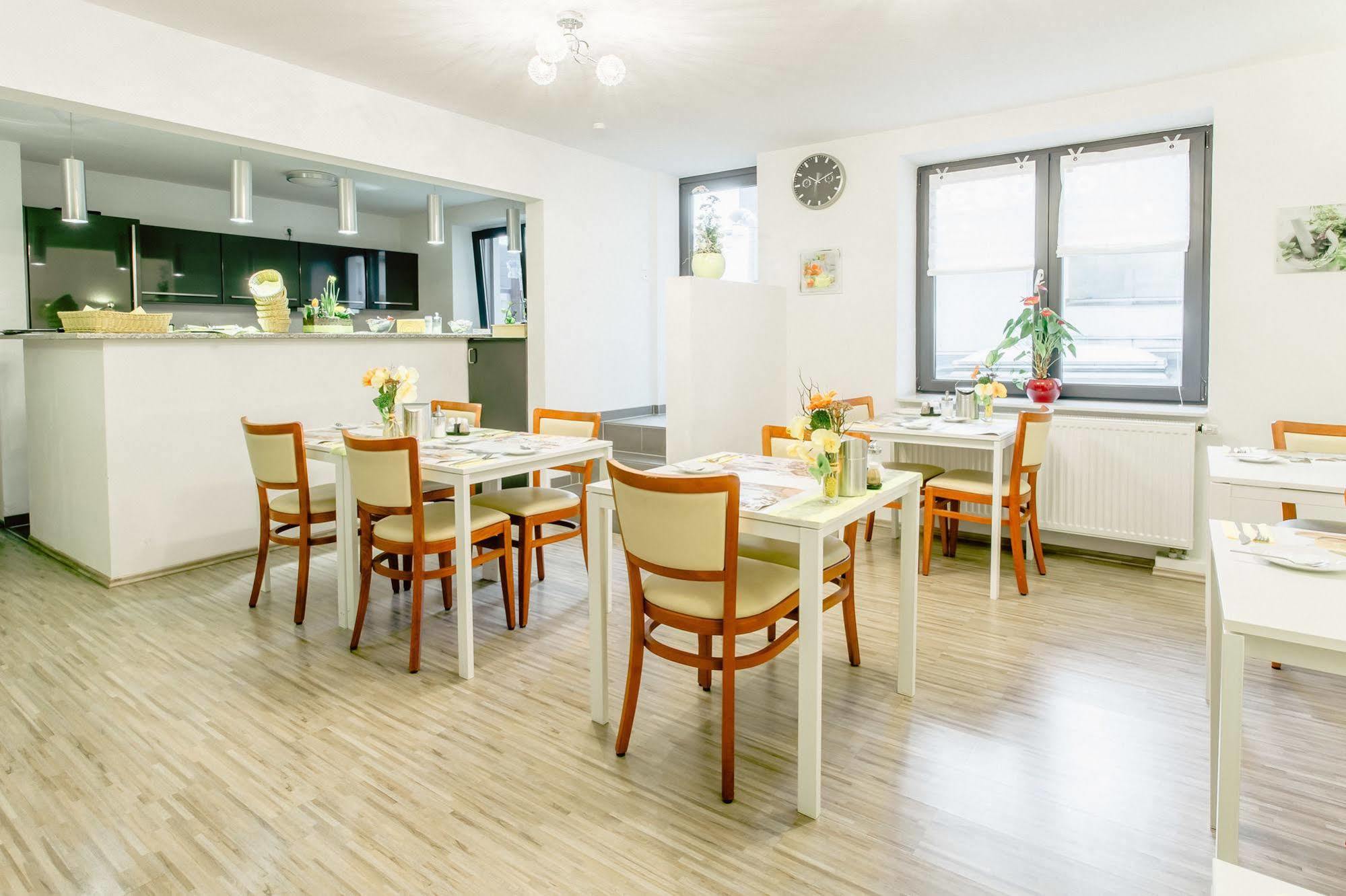 Fair Hotel Moenchengladbach City Екстериор снимка